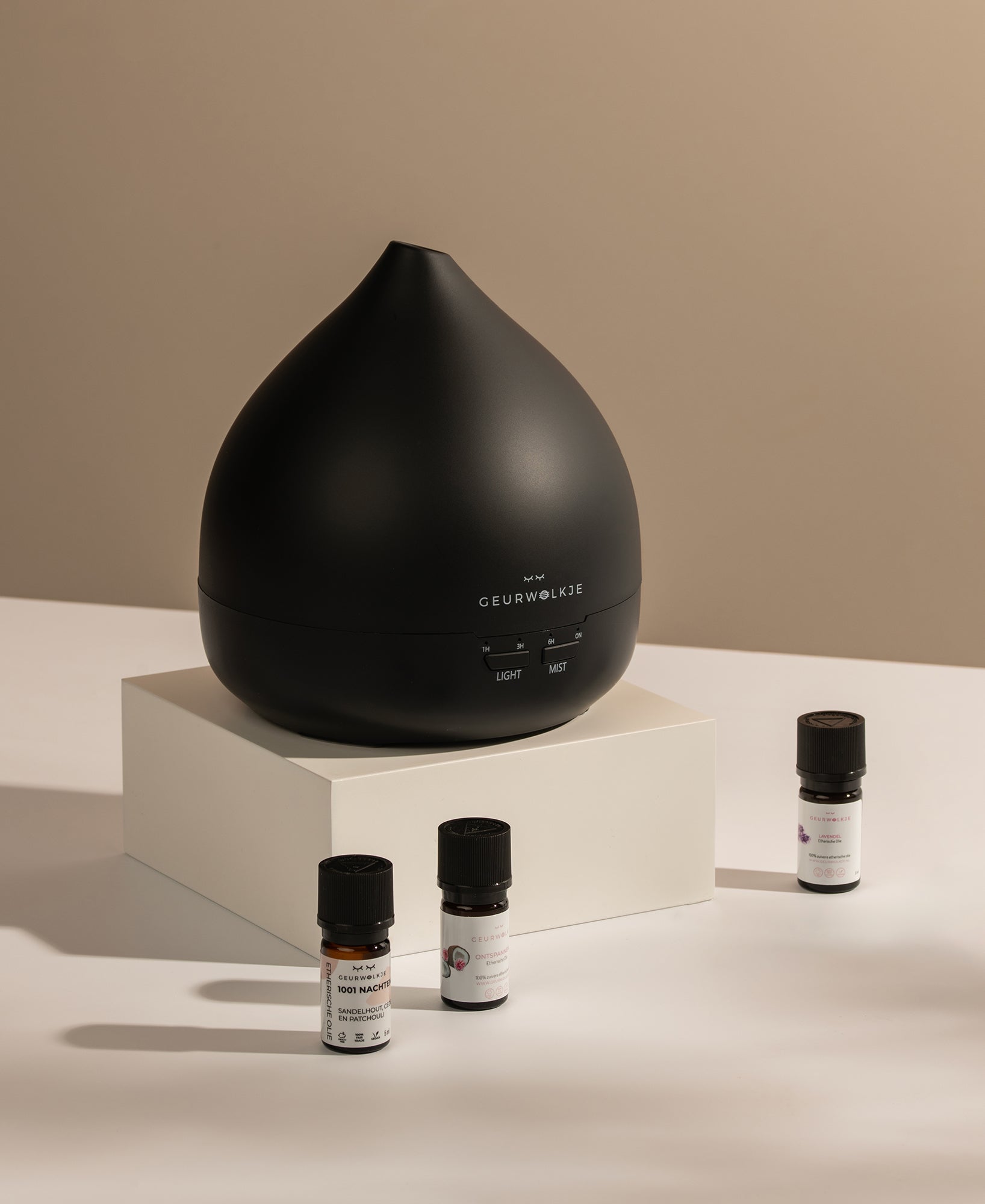 Geurwolkje® Relax & Easy Diffuser Set in mat zwart met Eucalyptus, Lavendel en Sinaasappel oliën