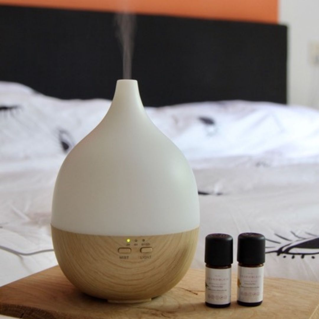 Geurwolkje Aroma Diffuser in licht hout Close 2 Nature 2.0, perfect voor geurverspreiding.