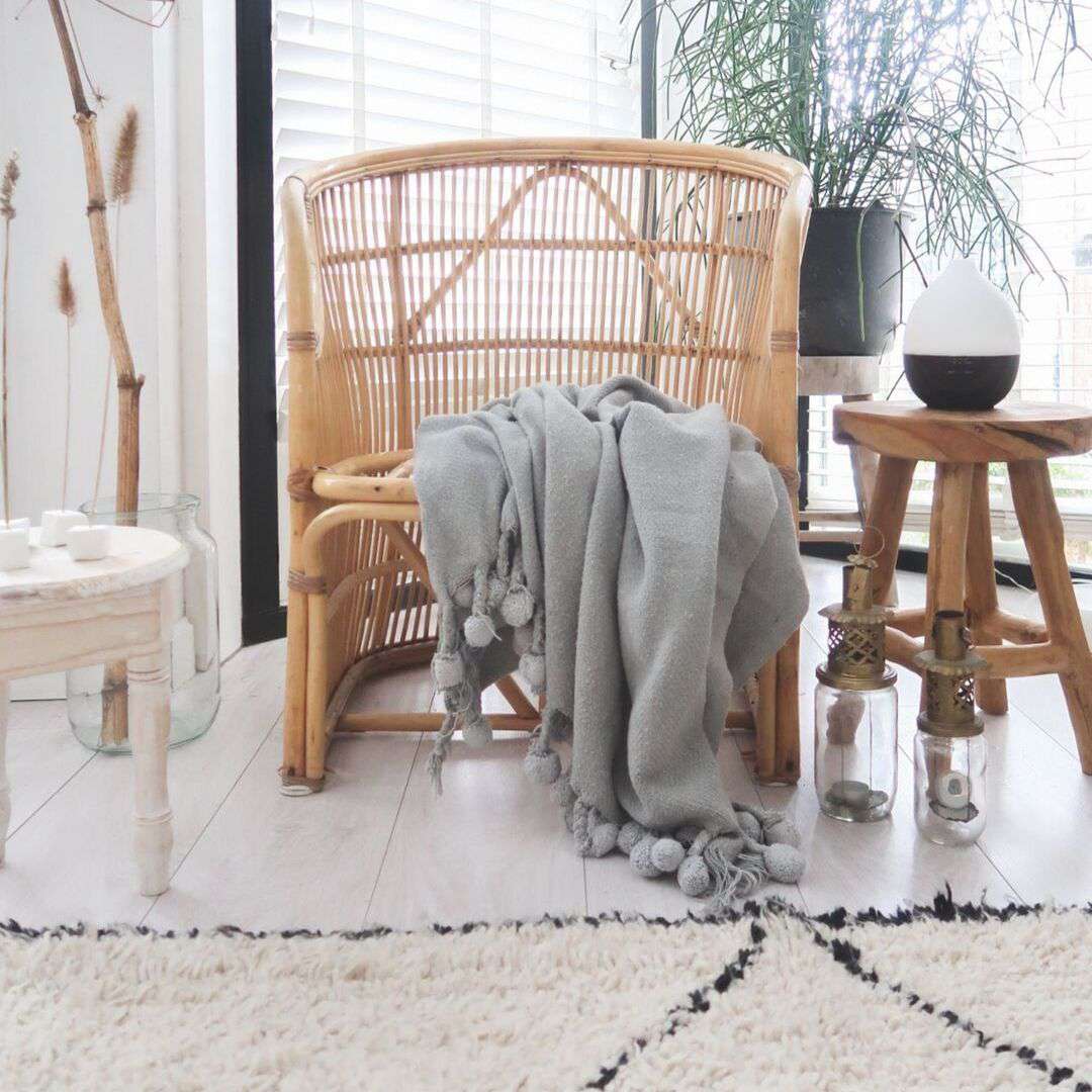 Geurwolkje Aroma Diffuser in donker hout Nimbus 2.0, perfect voor geurverspreiding.