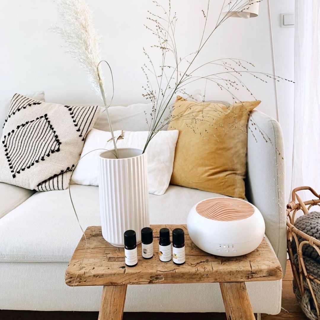 Geurwolkje Etherische Olie Diffuser in wit Sakura, ideaal voor etherische oliën.