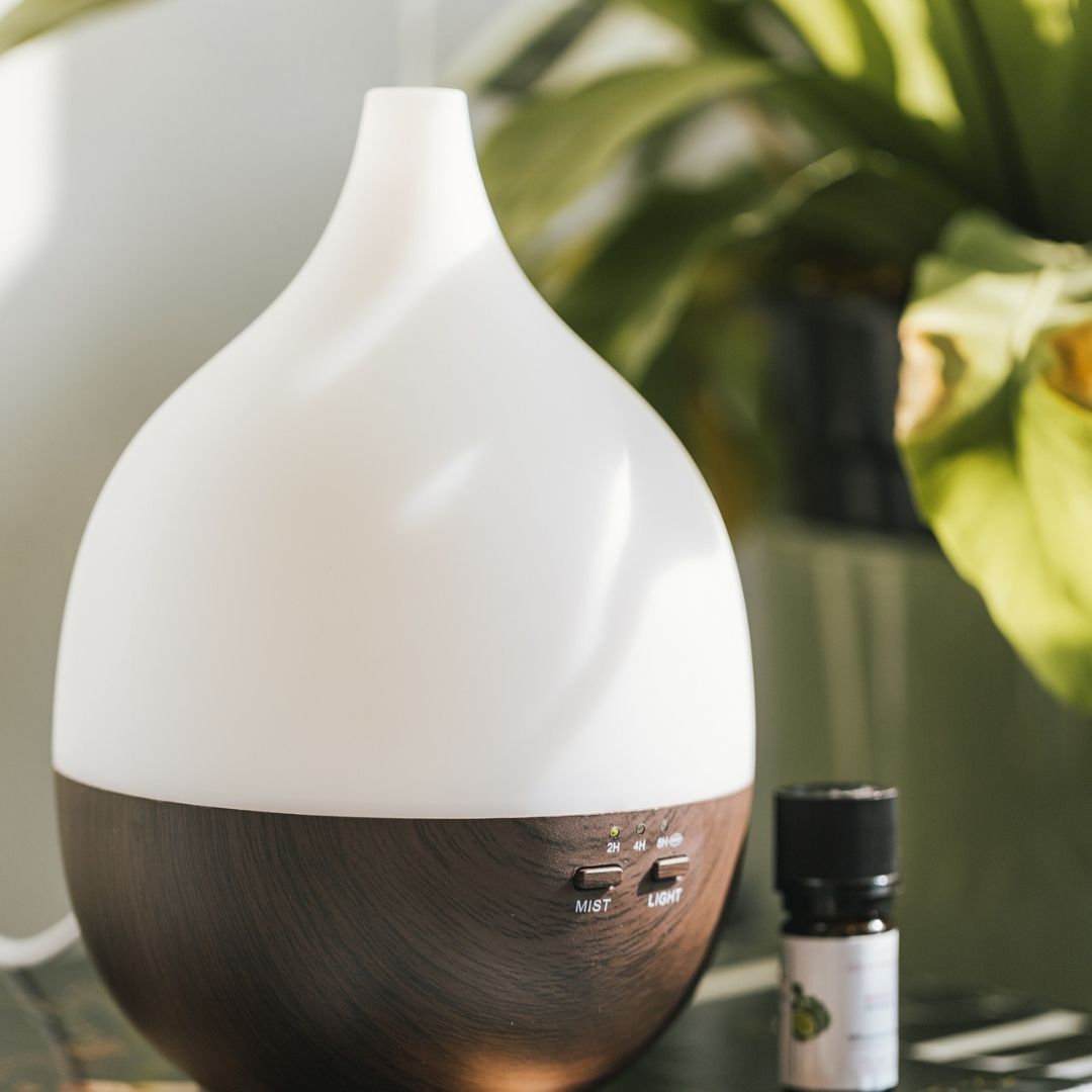 Geurwolkje Aroma Diffuser in donker hout Close 2 Nature 2.0, perfect voor geurverspreiding.