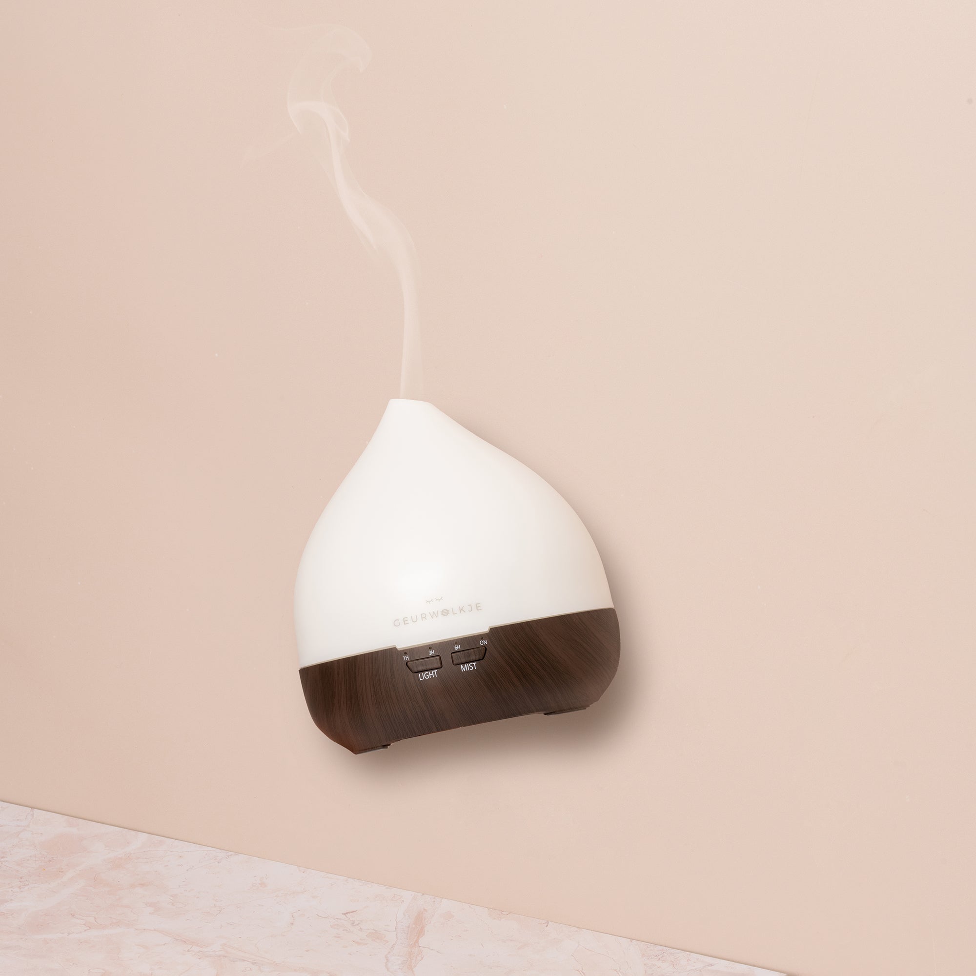 Geurwolkje Aroma Diffuser in Donker Hout Unity 2.0, perfect voor geurverspreiding.