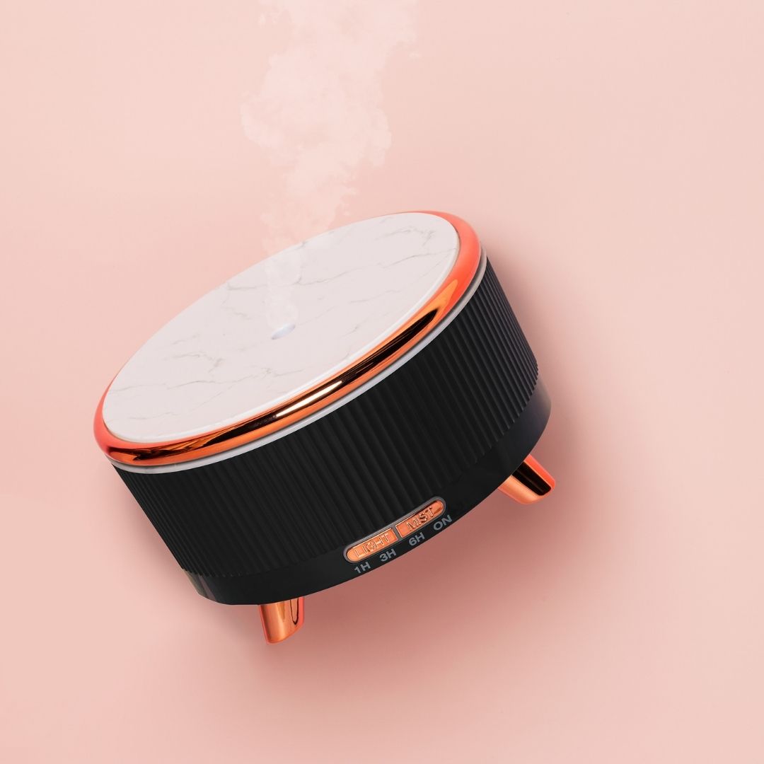 Geurwolkje Aroma Diffuser in zwart Serenity, perfect voor geurverspreiding.