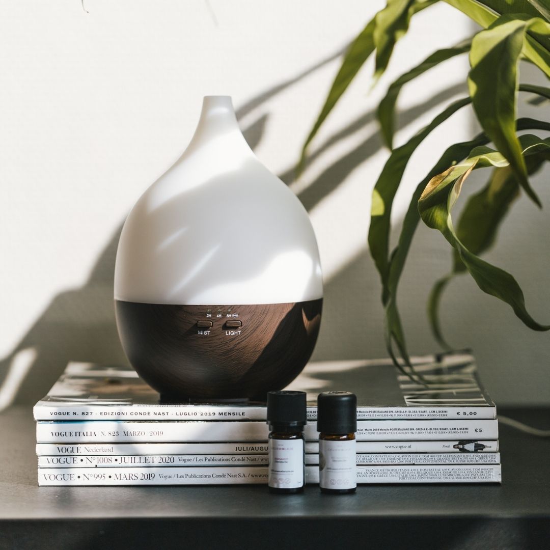 Geurwolkje Aroma Diffuser in donker hout Close 2 Nature 2.0, perfect voor geurverspreiding.