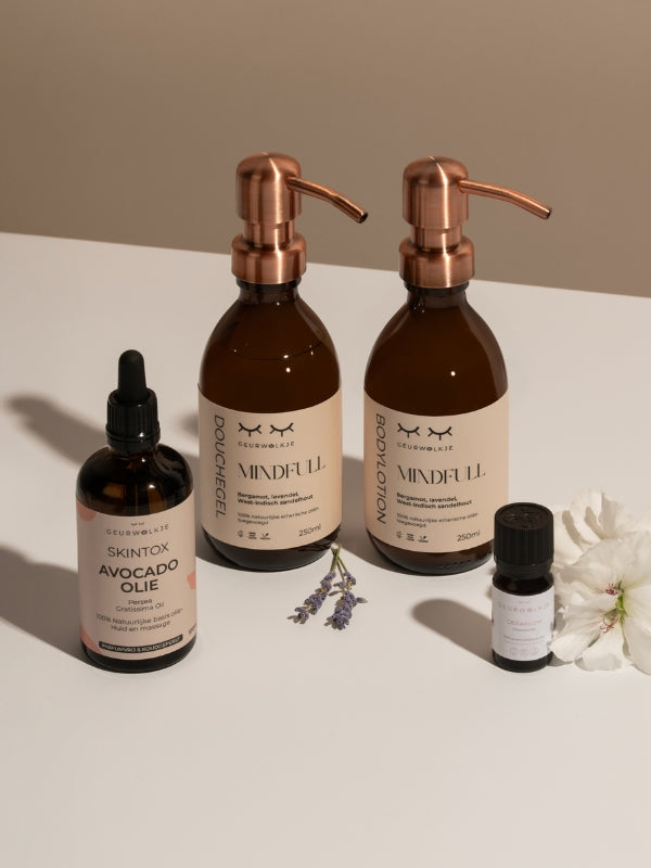 Geurwolkje-Bundel_Etherische_Olie_Skintox_douchegel_bodylotion