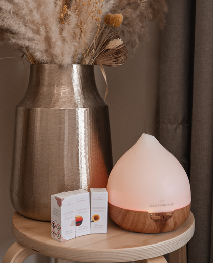 Geurwolkje Aroma Diffuser in Licht Hout Unity 2.0, perfect voor geurverspreiding.