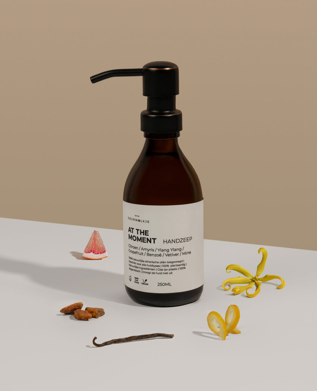 at the moment handzeep 250ml