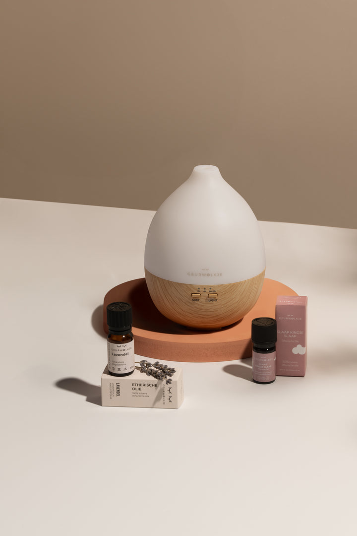 Nimbus licht hout met Lavendel 10 ml en Slaap kindje slaap 5 ml