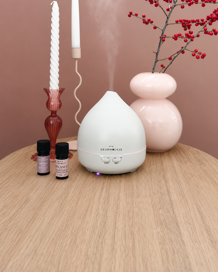 Unity 2.0 Warm Grey met Slaap kindje slaap en Balance etherische olie – staande highlightfoto