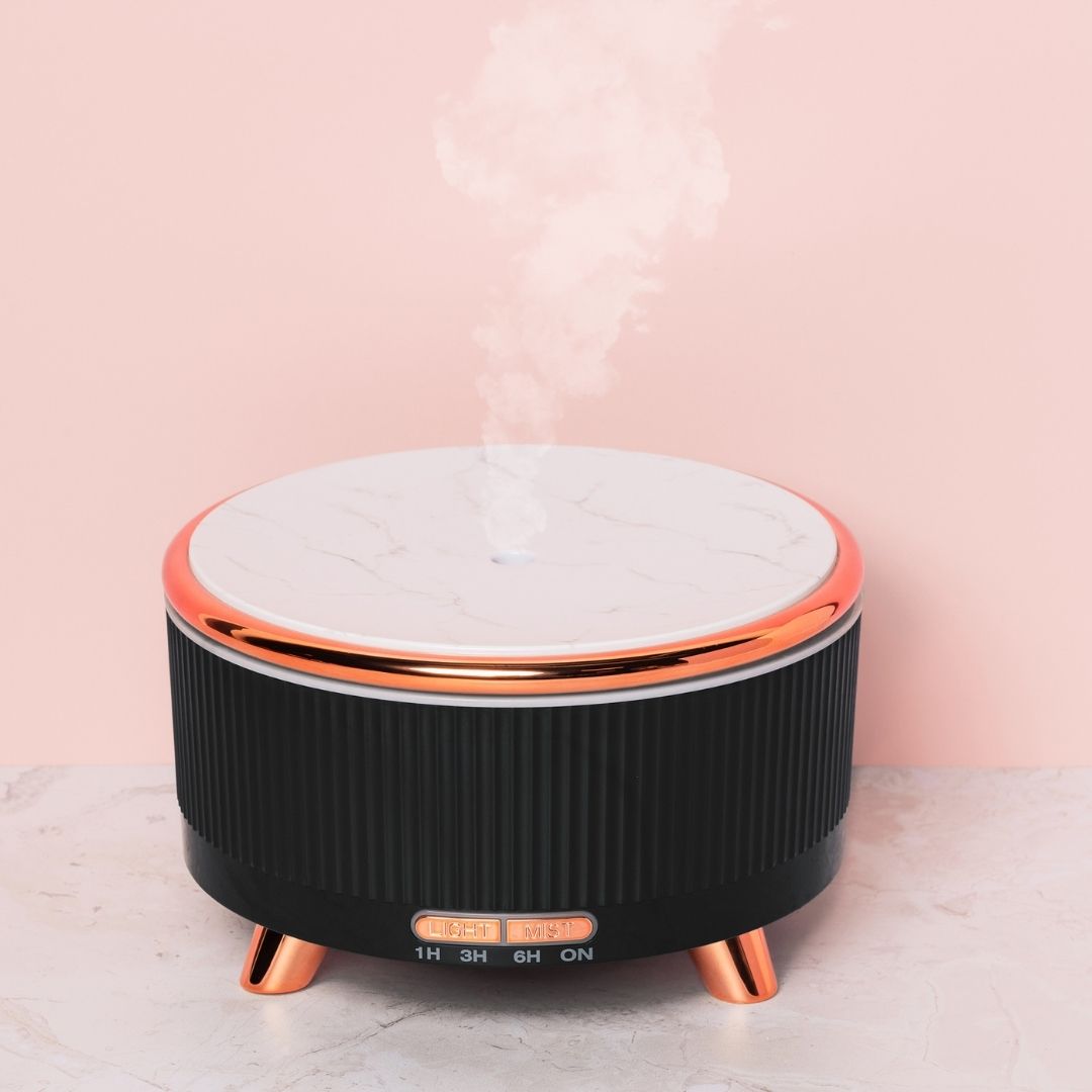 Geurwolkje Aroma Diffuser in zwart Serenity, perfect voor geurverspreiding.