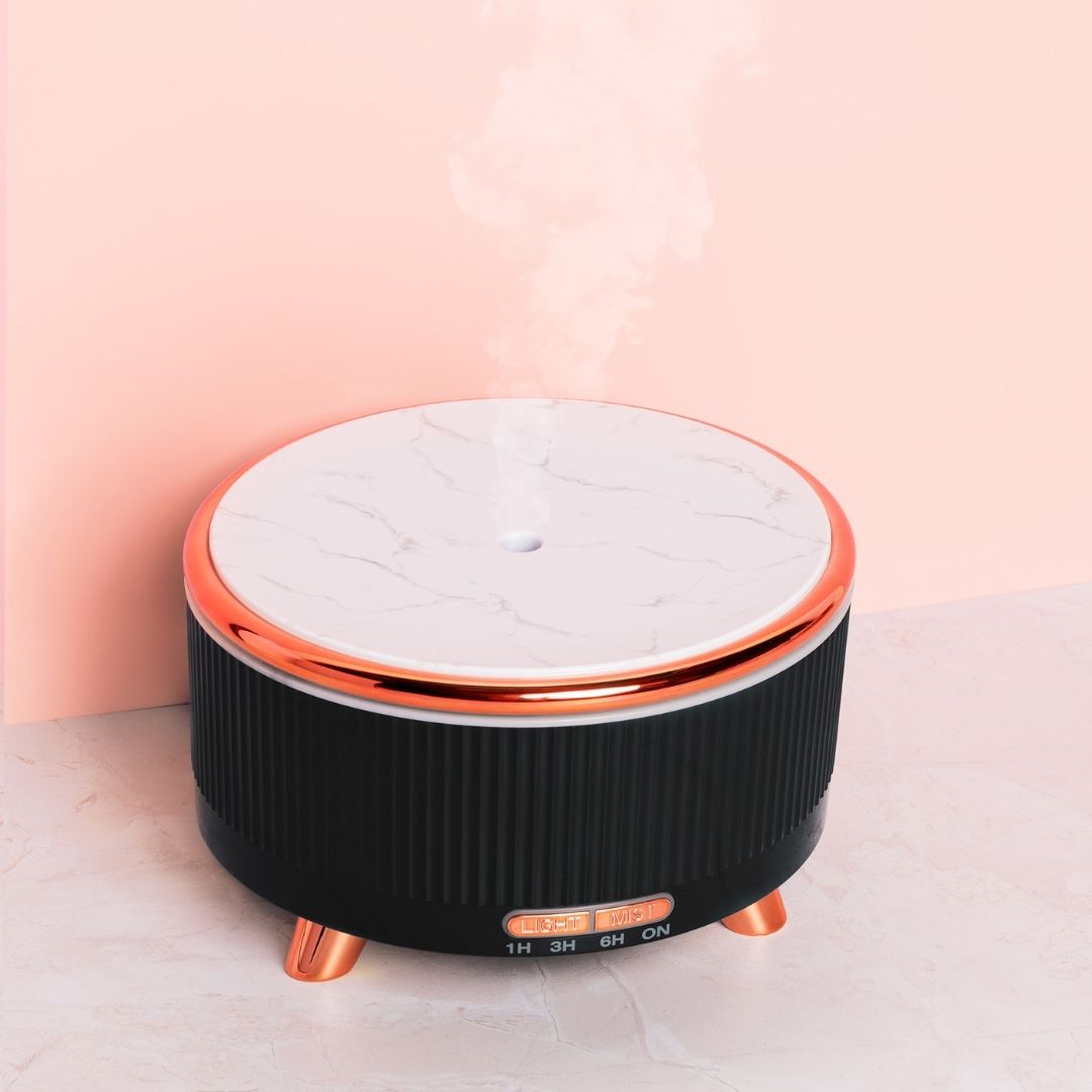 Geurwolkje Aroma Diffuser in zwart Serenity, perfect voor geurverspreiding.