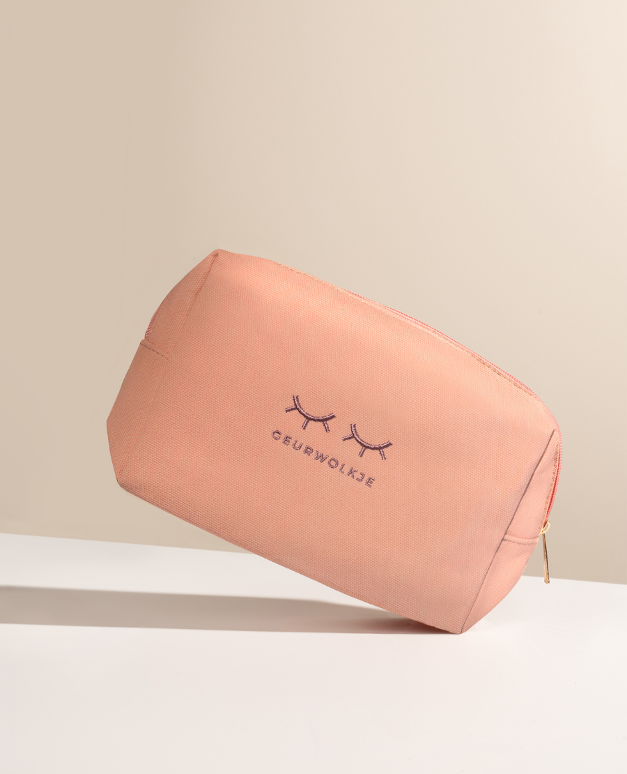Travel Beyond Zachtroze toilettas Make up tas Geurwolkje One size